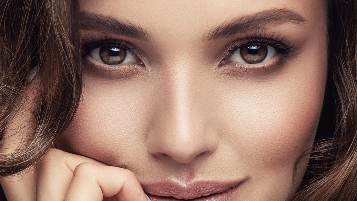 Frau mit schönem Blick